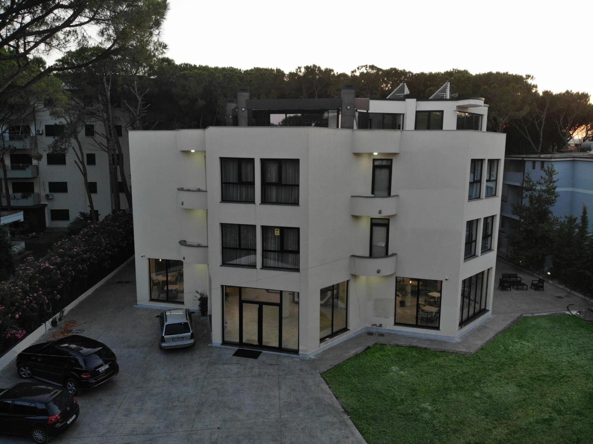 The Honeycomb Boutique Hotel Golem  Kültér fotó