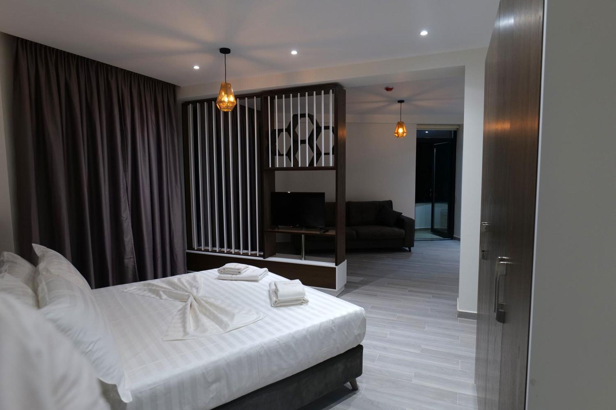 The Honeycomb Boutique Hotel Golem  Kültér fotó