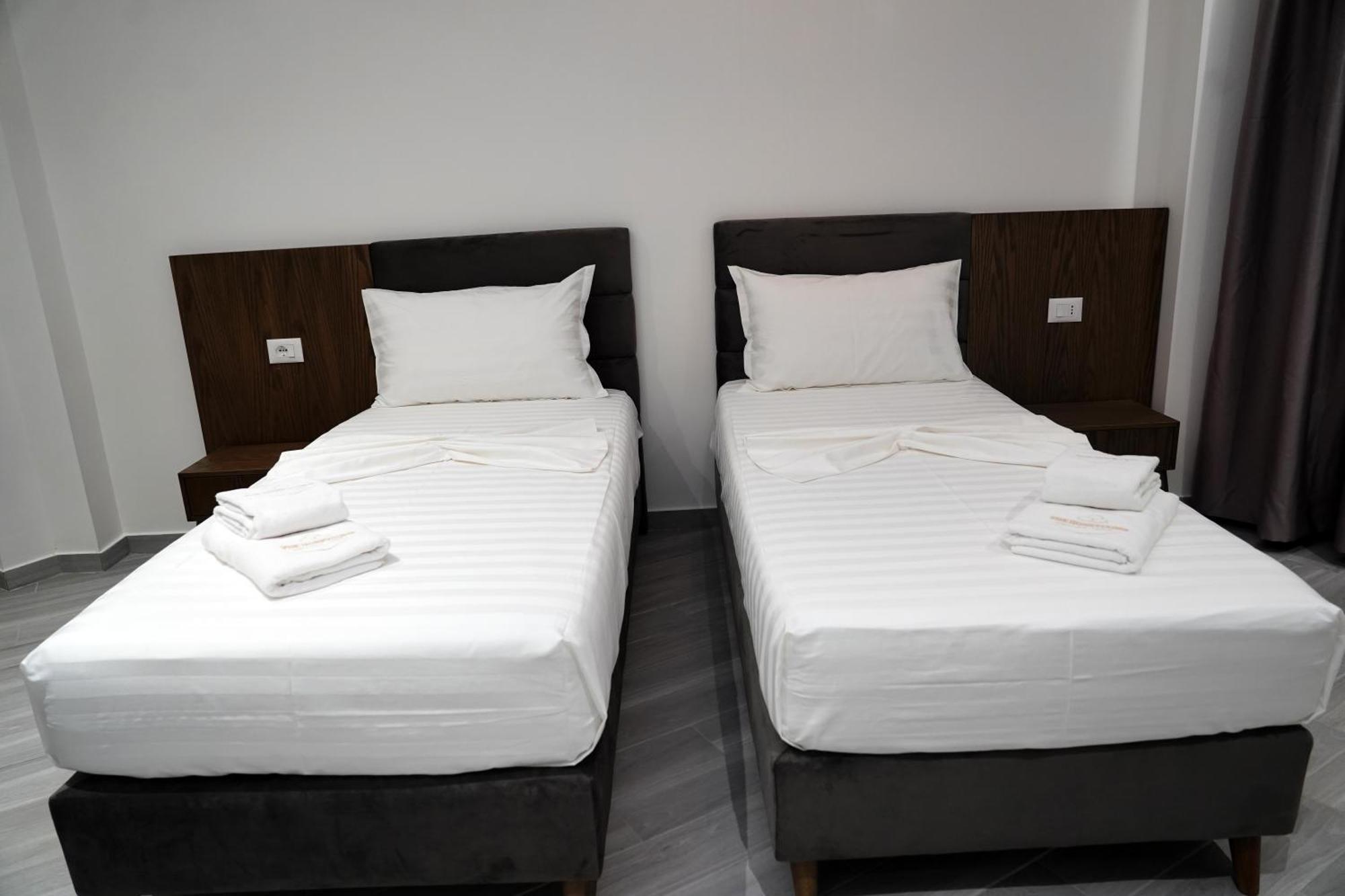 The Honeycomb Boutique Hotel Golem  Kültér fotó