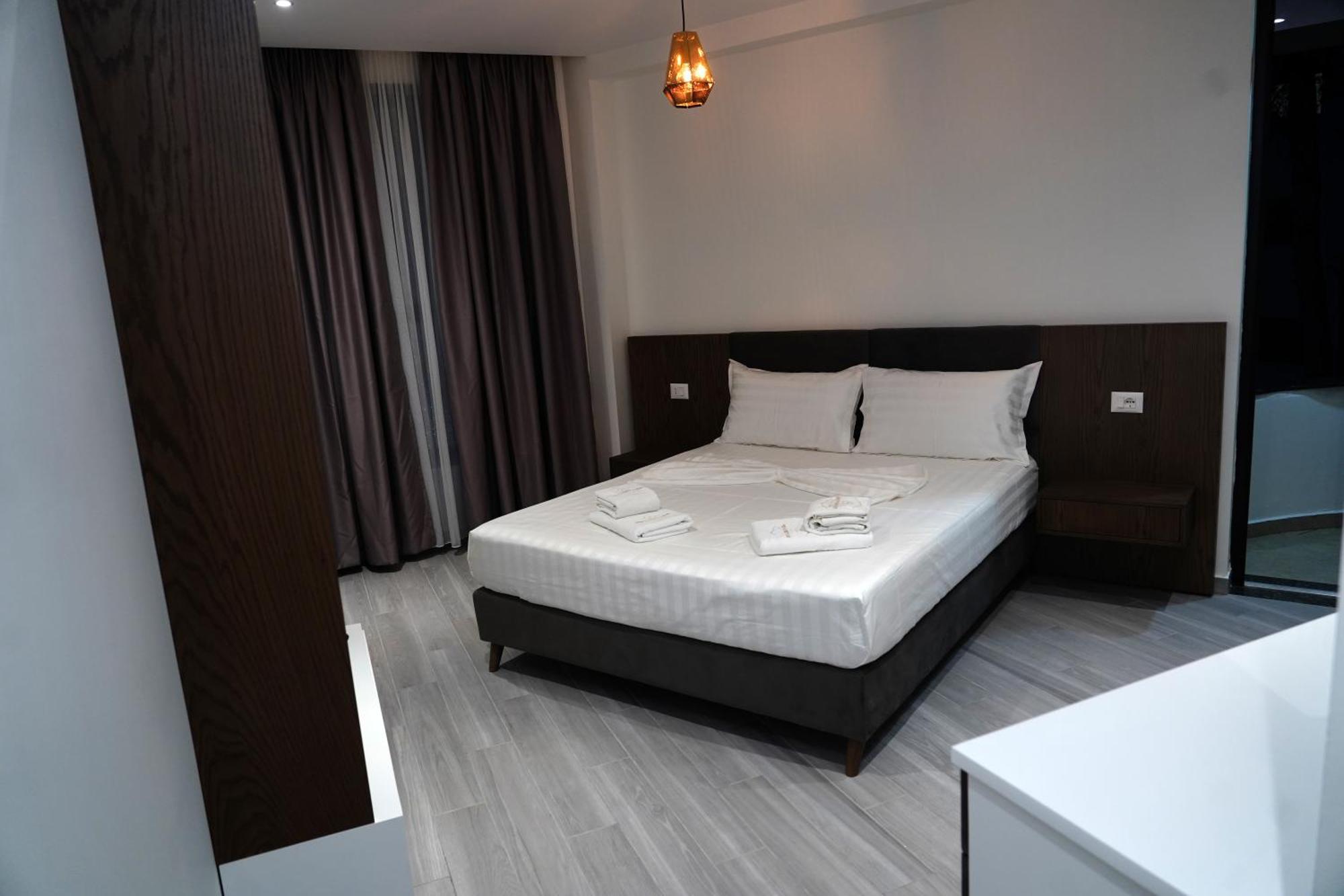 The Honeycomb Boutique Hotel Golem  Kültér fotó