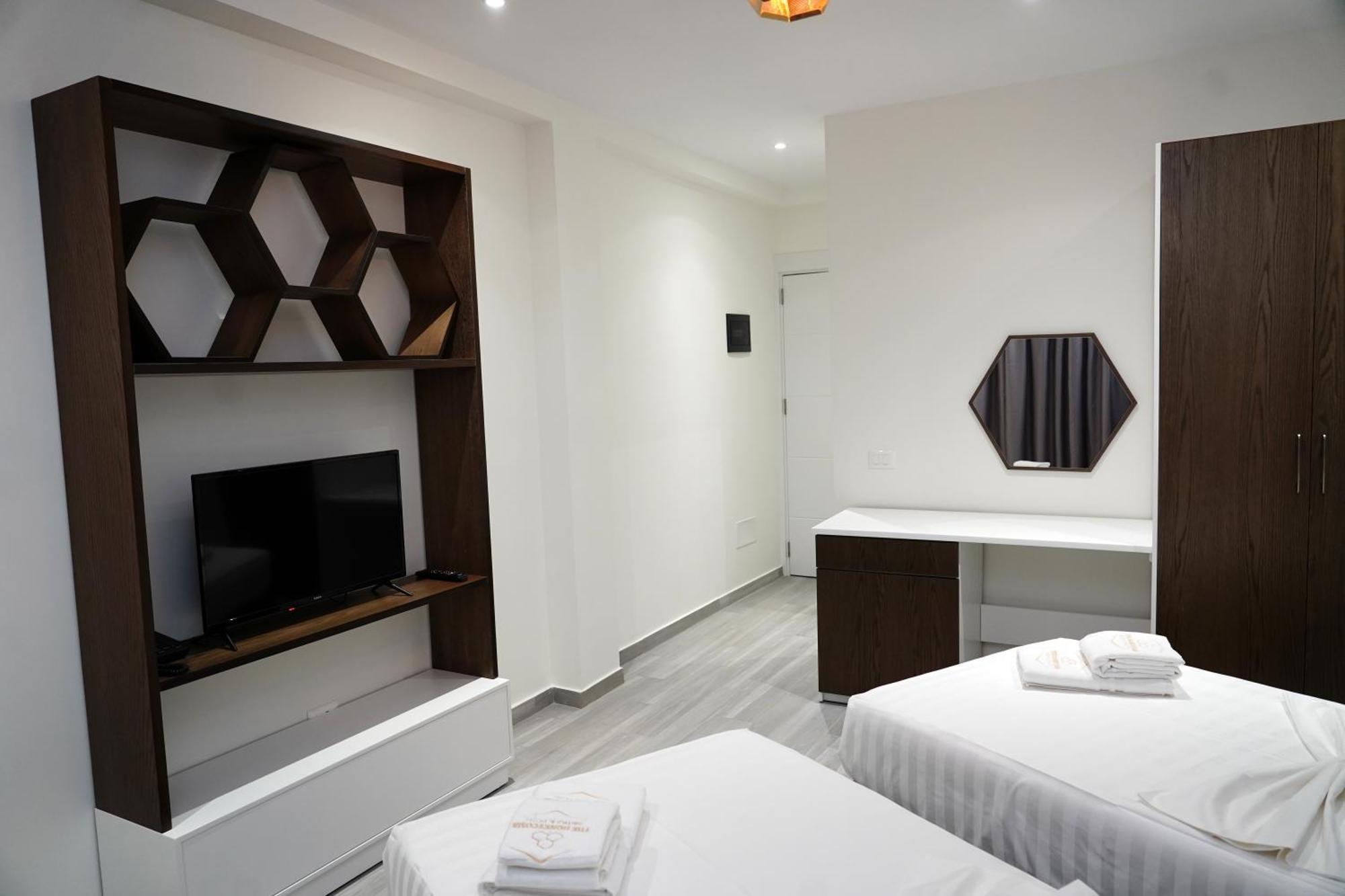 The Honeycomb Boutique Hotel Golem  Kültér fotó